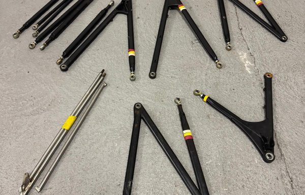 Kit completo triangoli sospensione per NOVA PROTO Np01